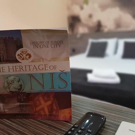 Nis City Center Guest House Rum bild